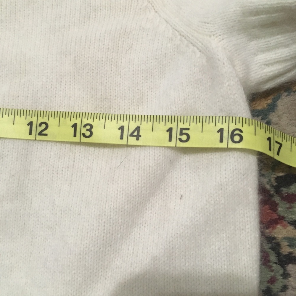 C Wonder Angora sweater‎ - Picture 5 of 6